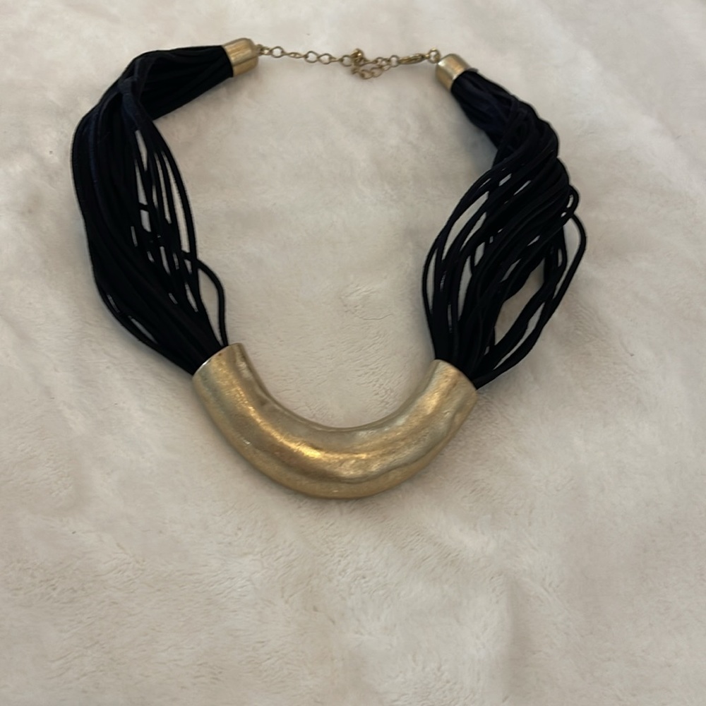 Black rope with distressed silver metal necklace - Picture 2 of 4